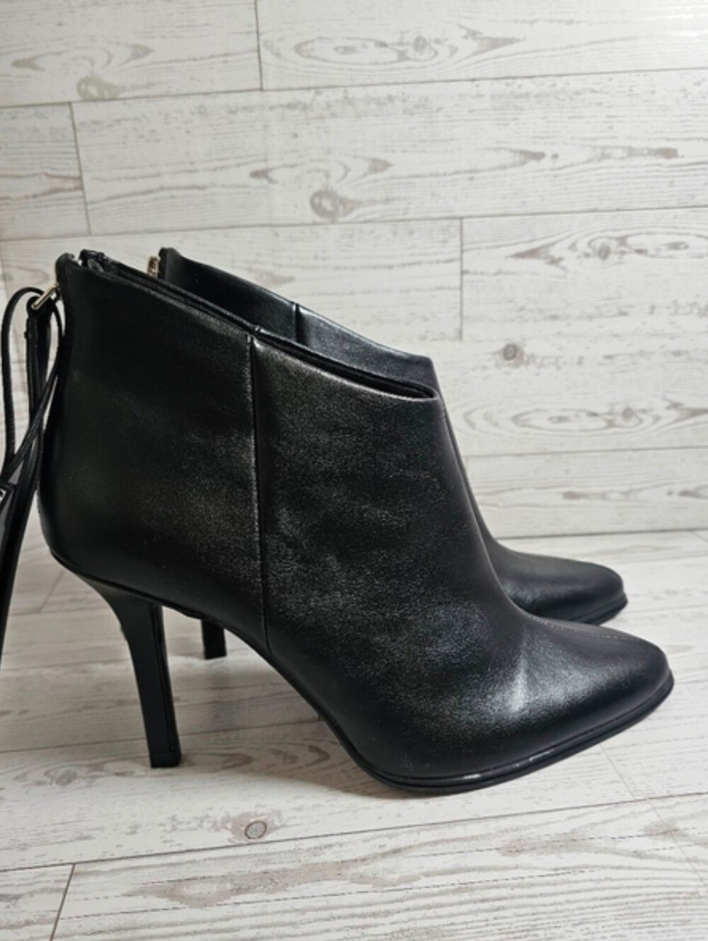 NWOT ZARA Women's Black Leather Booties, Size 39/US 8 Back Zip, Sleek Stiletto